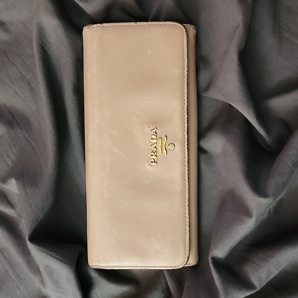 Prada double snap Soffiano nude/blush leather long wallet with 🌟  COA 🌟